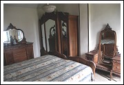 Camera da letto completa (prima metà 900)