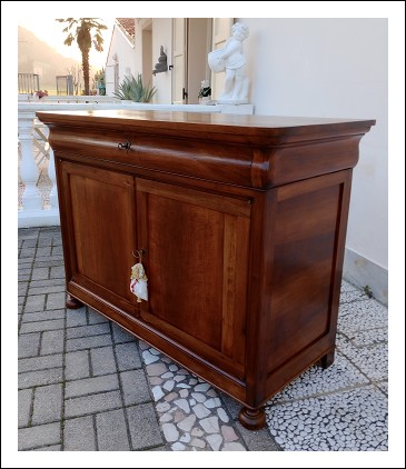 Credenza Cappuccina Luigi Filippo. 140lx61px103h
