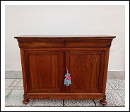 Credenza con la gola Luigi Filippo. 138lx42px108h