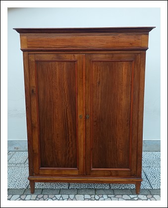 Armadio, dispensa,stipo. 142lx53px189h