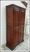 Antico stipo pannellato,armadietto. 104l