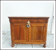 Credenza Luigi Filippo poco profonda. 114lx40px95h
