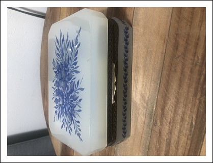 ANTICA SCATOLA PORTAGIOIE IN VETRO OPALINO