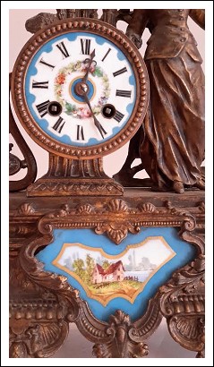 Orologio in antimonio e porcellana di Sèvres