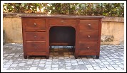 Scrivania antica dell&rsquo;800 modenese a 7 cassetti