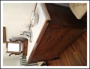 Com&ograve; o cassettiera in legno